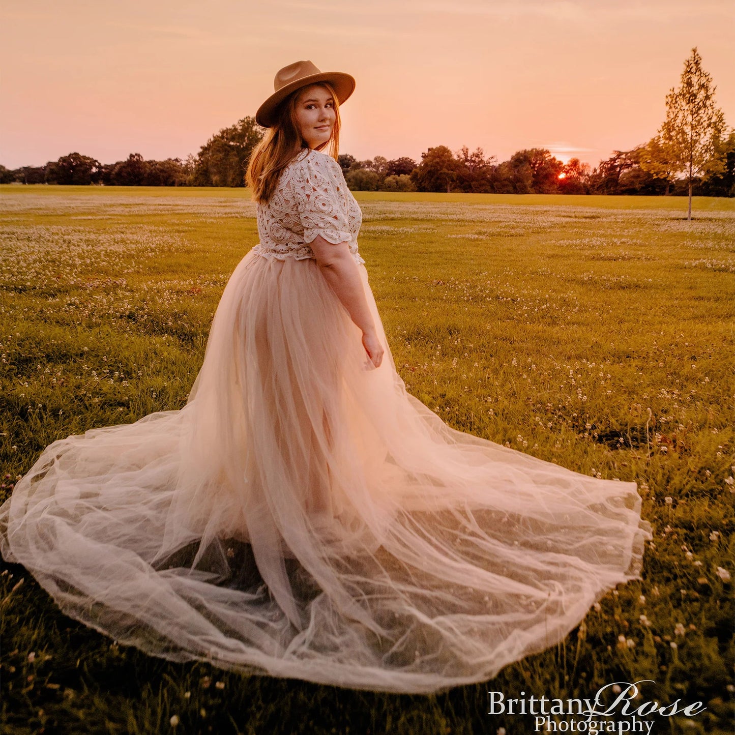 KMK - Boho Tulle Short Sleeve Beige Maternity Gown