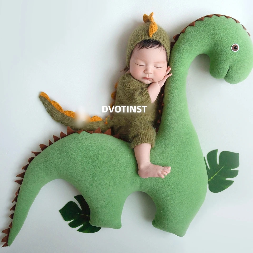 KMK - Dinosaur Newborn Posing Animals