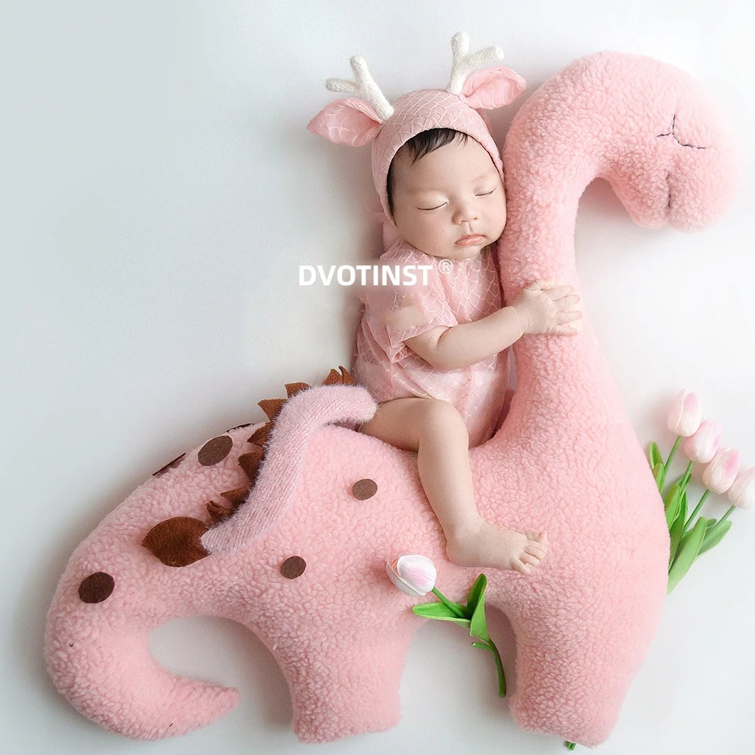 KMK - Dinosaur Newborn Posing Animals