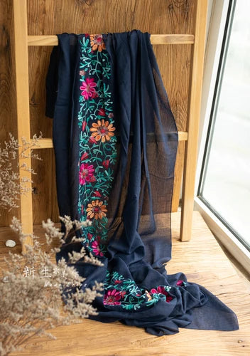 KMK -Embroidered Flower Cotton Blankets