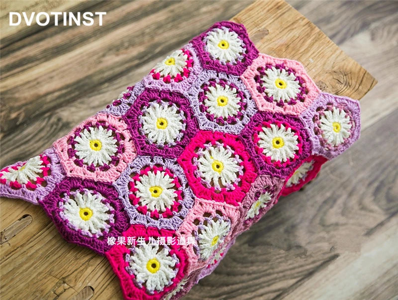 KMK - Handmade Knit Retro Floral Blanket