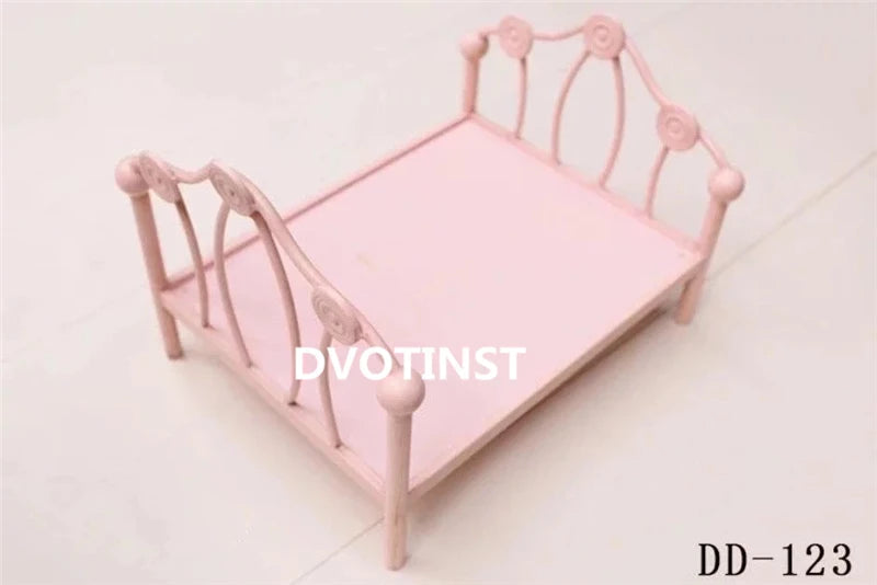 KMK - Iron Posing Mini Bed