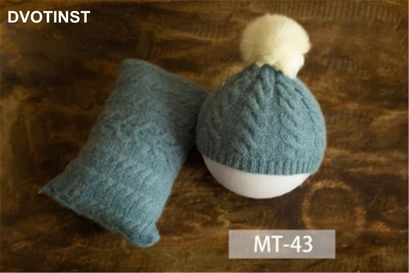 KMK - Knit Posing Pillow + Bonnet Set