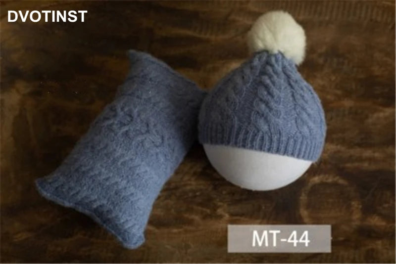 KMK - Knit Posing Pillow + Bonnet Set