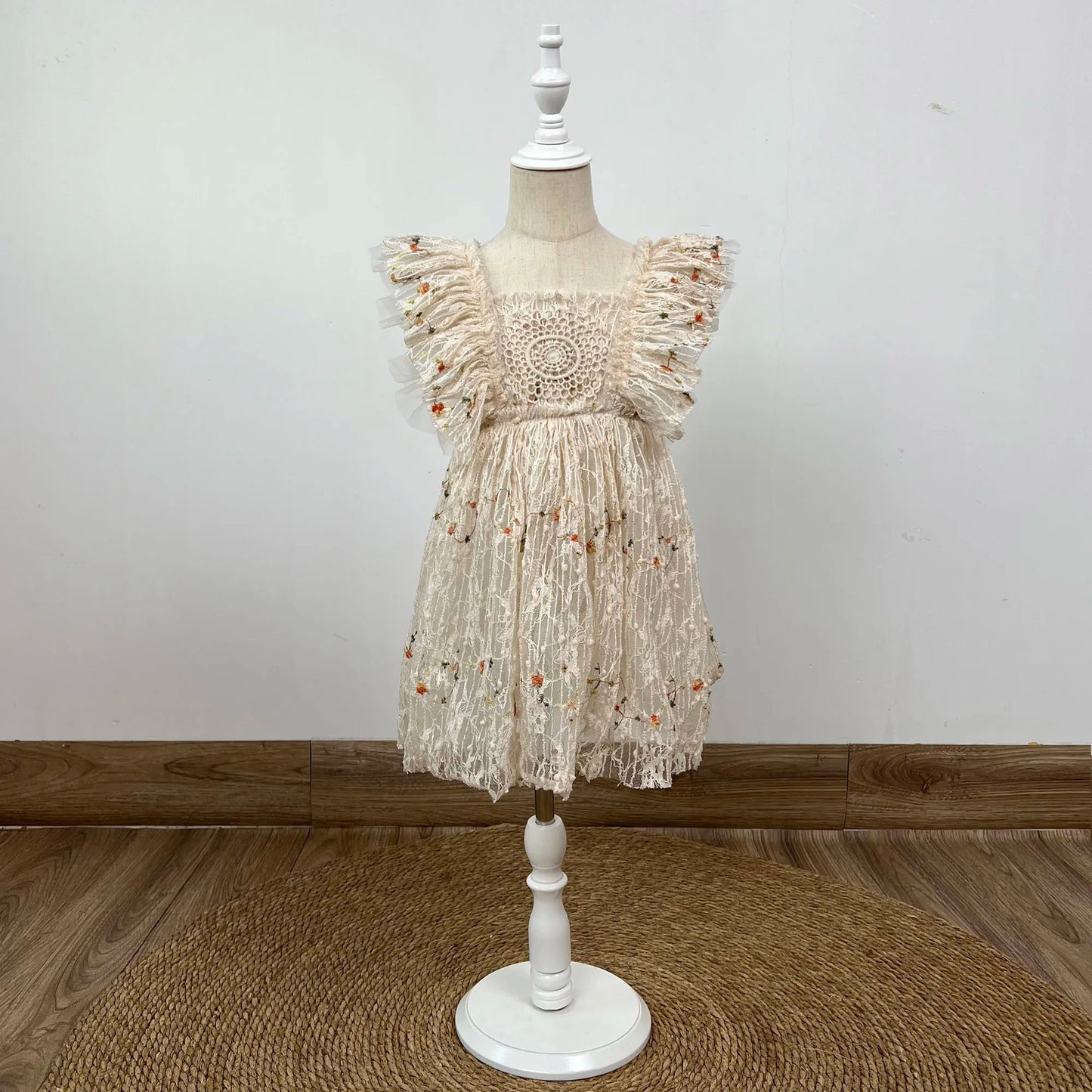 KMK - Lace Embroidery Wrinkle Floral Dress