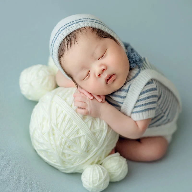 KMK - Newborn Posing Wool Ball Combo