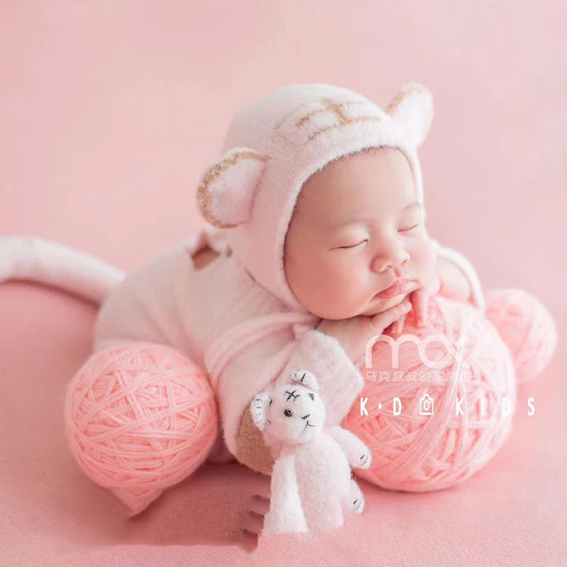 KMK - Newborn Posing Wool Ball Combo