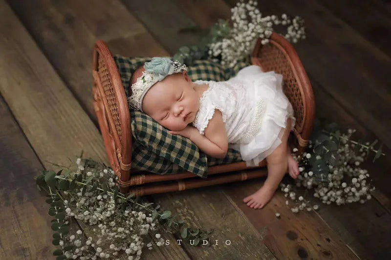 KMK - Newborn Woven Rattan Frame Bed Photography Prop