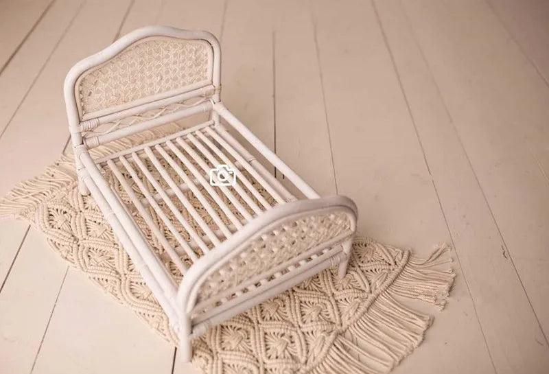 KMK - Newborn Woven Rattan Frame Bed Photography Prop