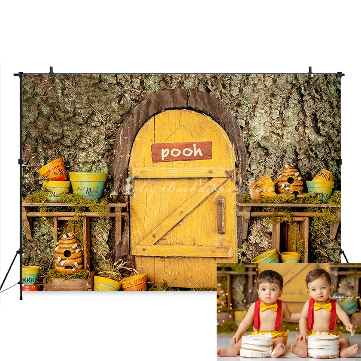 KMK - Pooh Bear House Backdrop