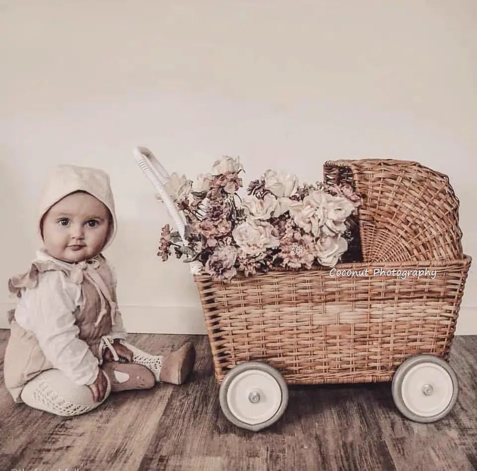 KMK - Retro Rattan Pram