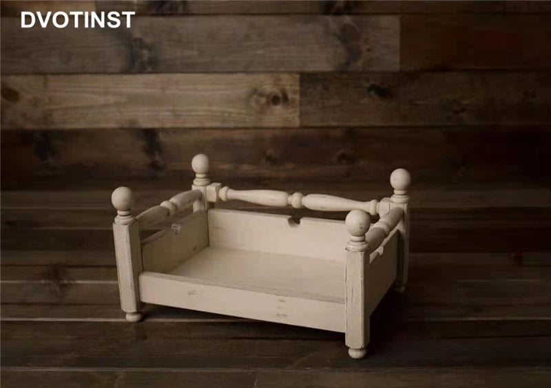 KMK - Wooden Posing Crib Bed