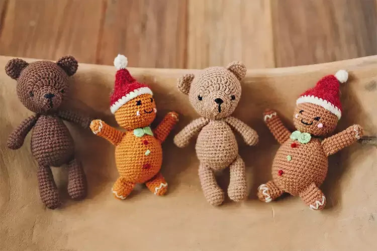 KMK - Christmas Knitted Bears